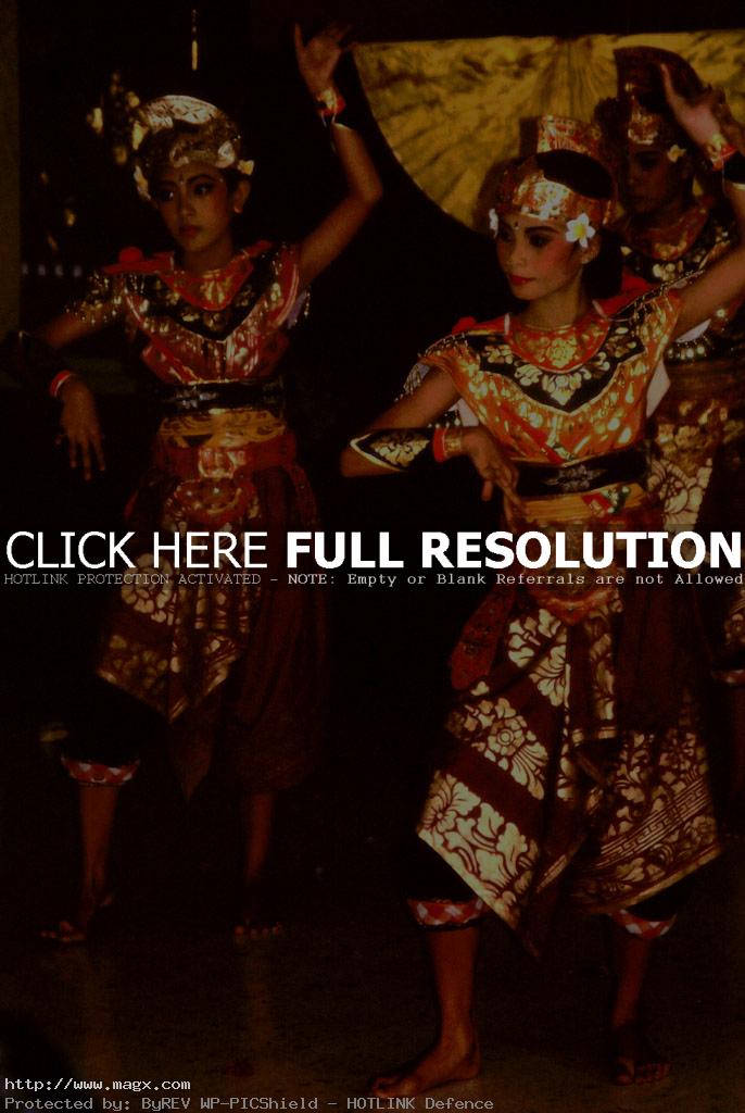 bali dance12 Traditional Balinese Dance