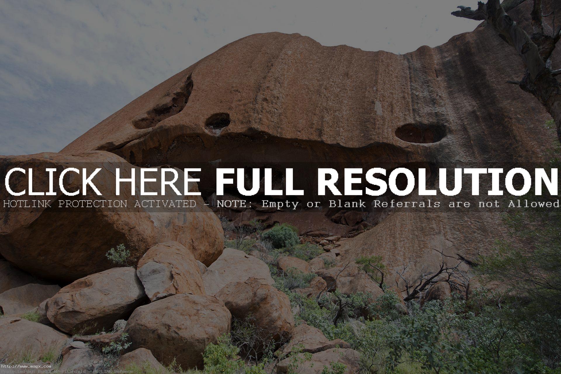 uluru6 Uluru Huge Sandstone Rock